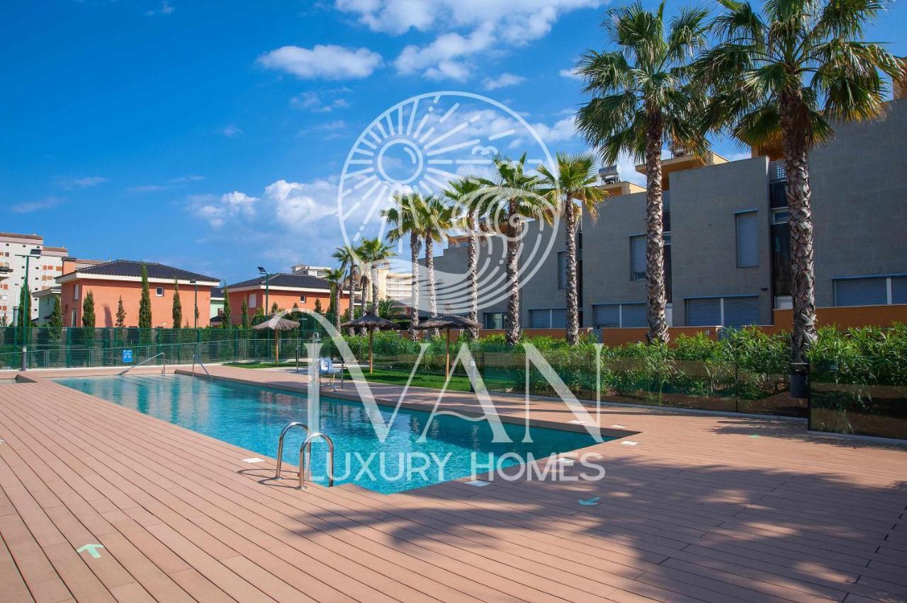 Casa Oromar Ivan Luxury Homes Chalet Adosado โอโรเปซาเดลมาร์ ภายนอก รูปภาพ